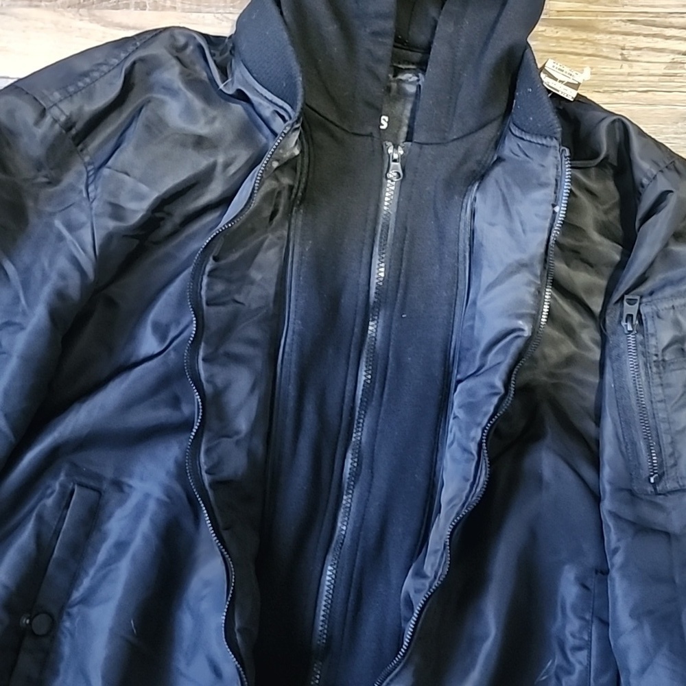 Ladies Guess Hooded Jacket Sz XXL - Picture 6 of 8